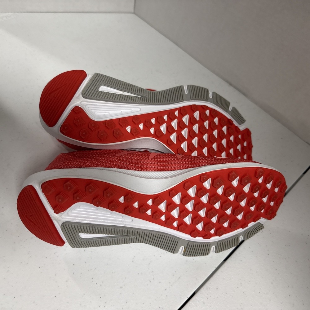 Nike Quest Women's Size 6.5  Red Lace Up Low Top Running Sneaker Shoes - Picture 5 of 7